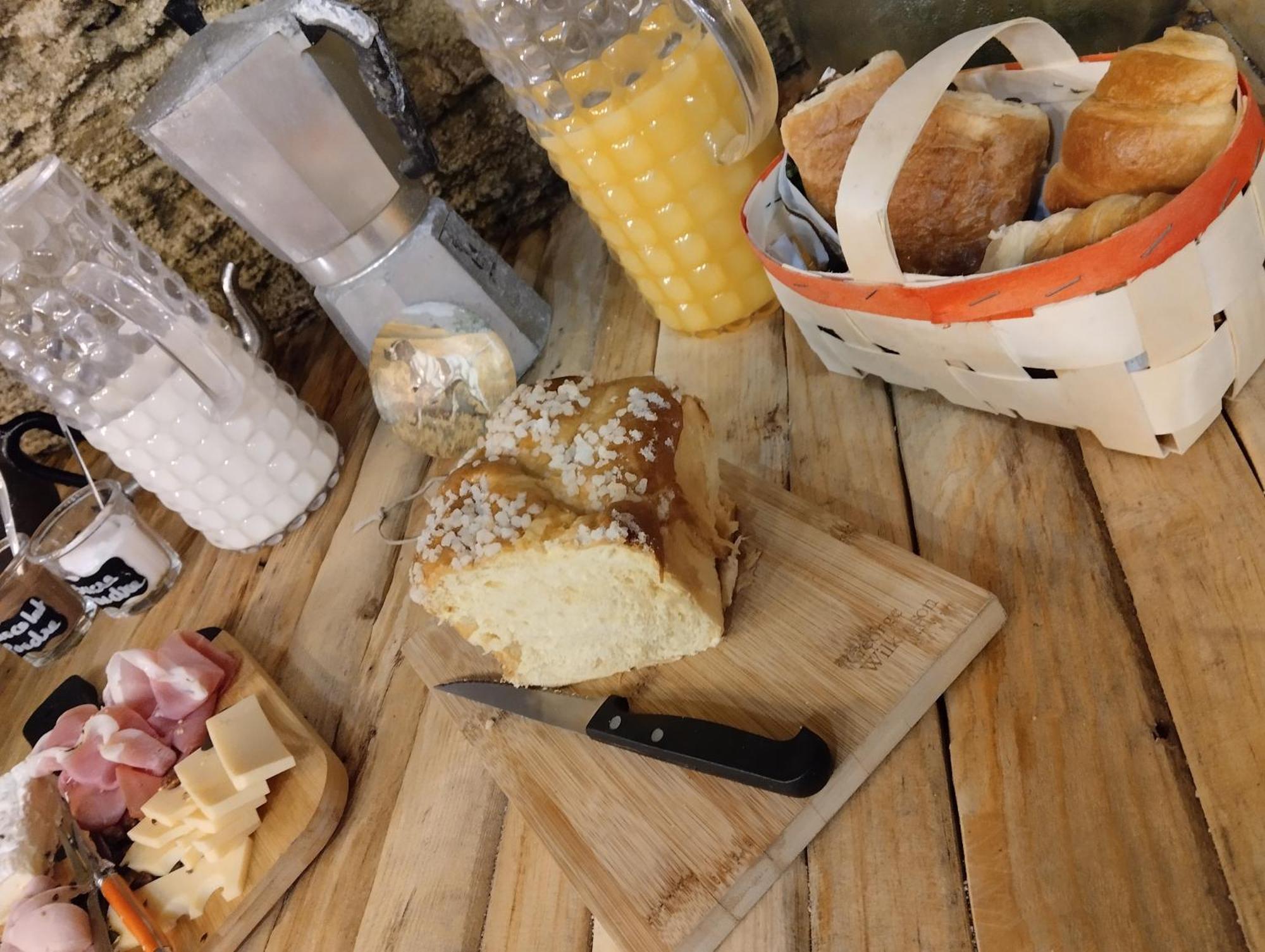 Les Dodos De Rose Bed & Breakfast Doué-la-Fontaine Екстериор снимка